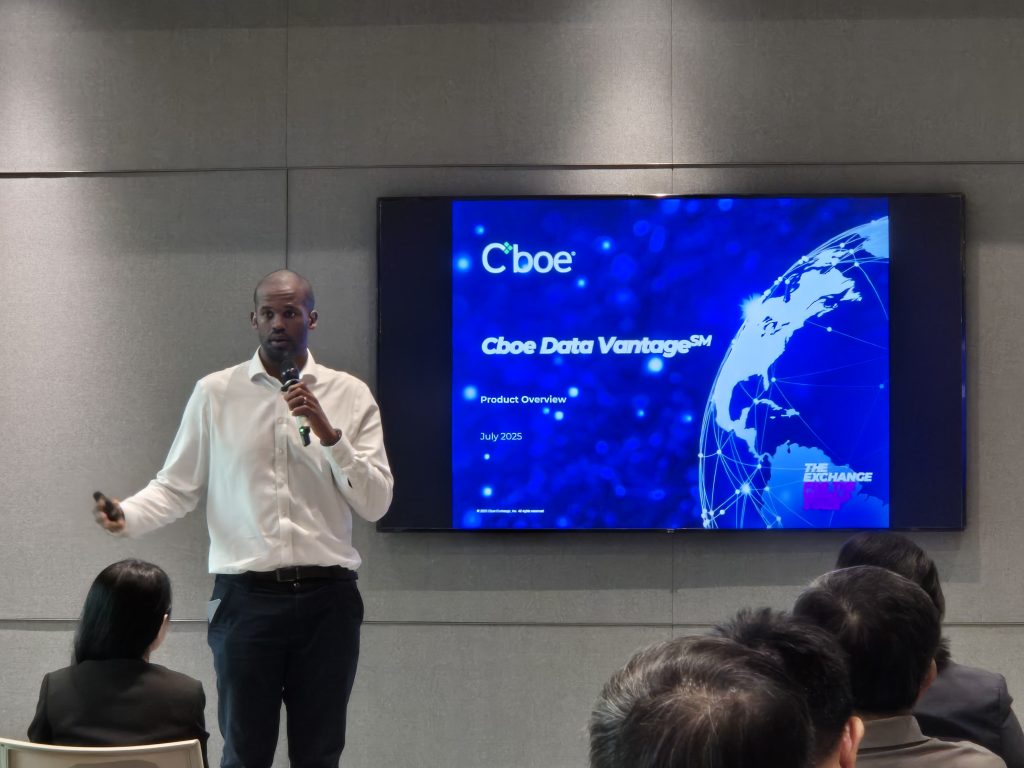 Adrian Griffiths from Cboe Global Markets presenting on Cboe Market Data products and introducing Cboe Data Vantage at Orient Futures Singapore’s exclusive event.